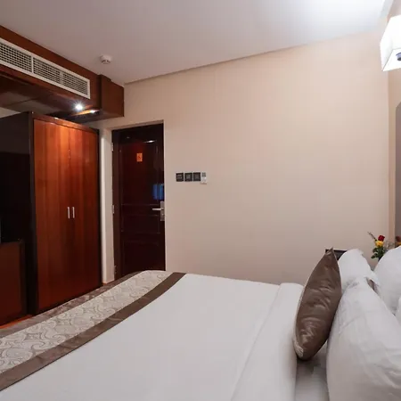 Park Avenue Hotel Nungambakkam Chennai Exterior photo