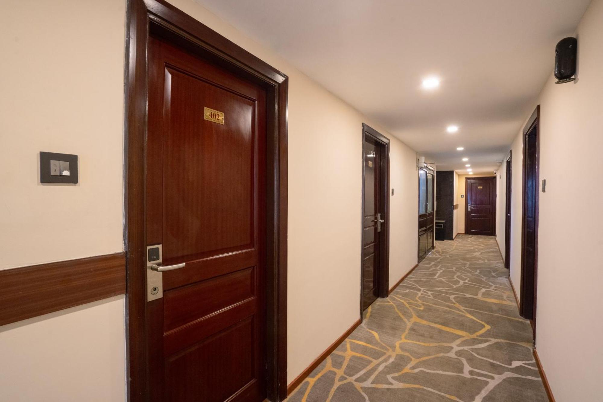 Park Avenue Nungambakkam 3*